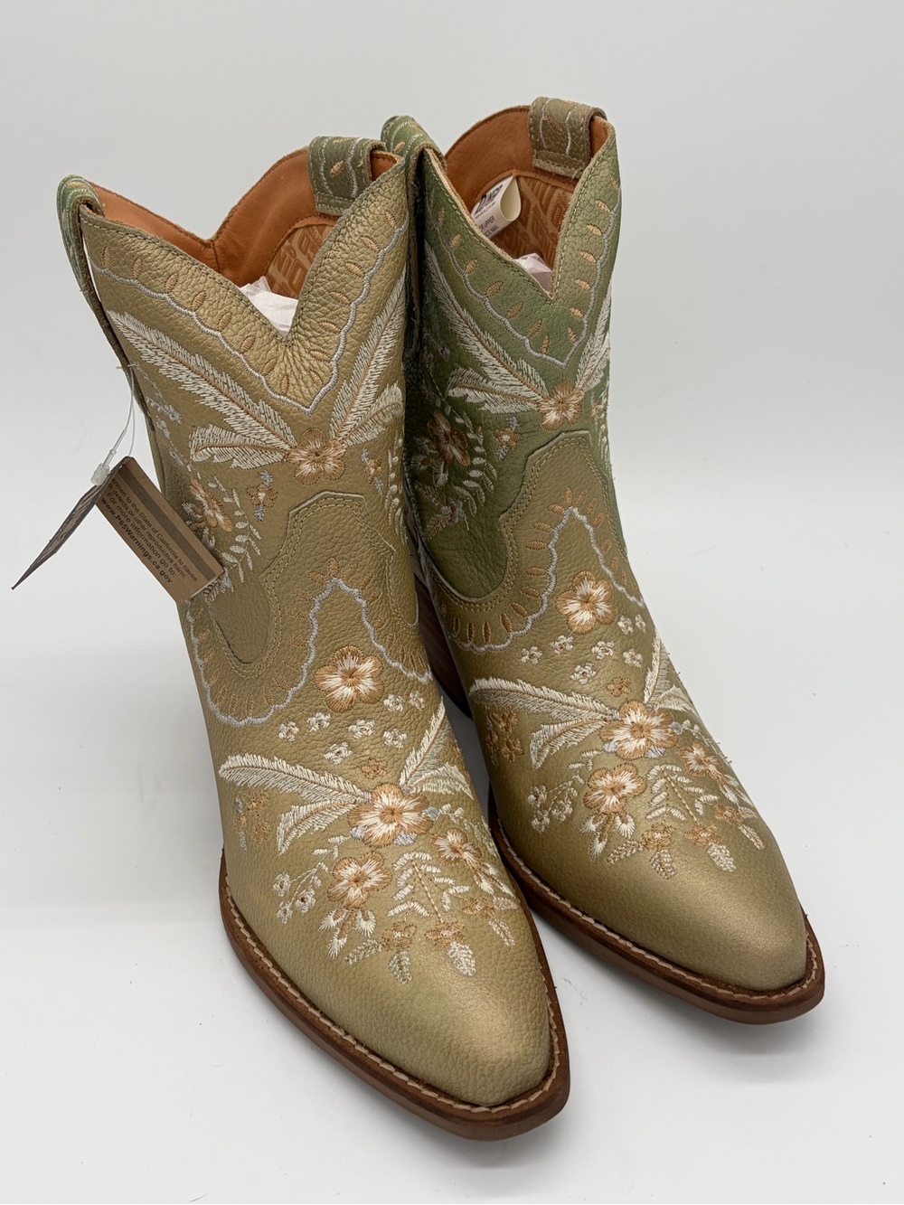 dingo Gold Floral Embroidered Western Lace-Up Boots